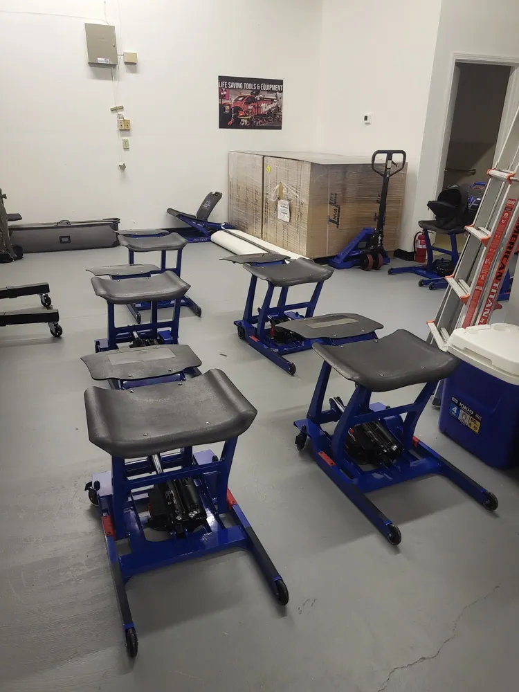 Pro 500 units in assembly in the Inva-Lift warehouse